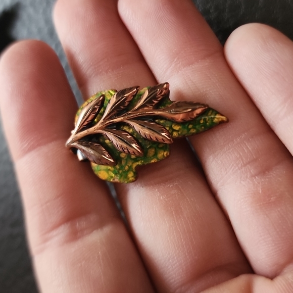 VTG Renoir Matisse copper clip on earrings - Picture 7 of 10